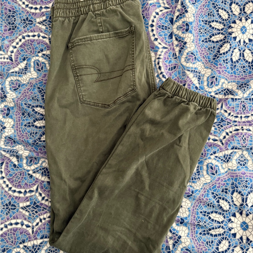 AEO NEXT LEVEL HIGH WAISTED JEGGING JOGGER OLIVE 14